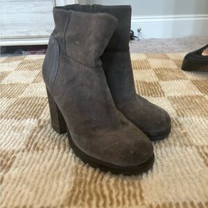 Sam Edelman booties Grigio Gray. Size 7. Boho style, heel, suede